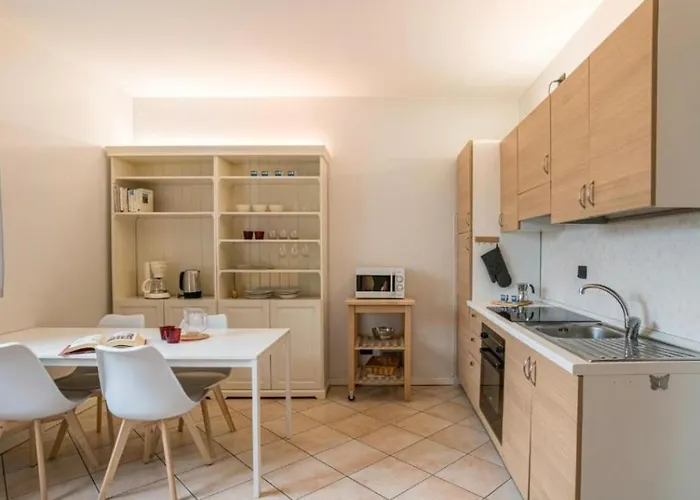 Apartment Alis House *